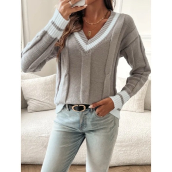 Preppy Cable Knit V-Neck Sweater - Picture 8 of 11